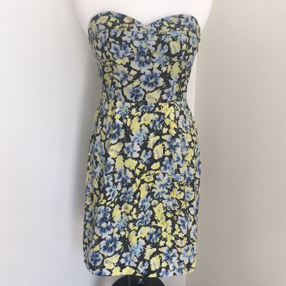 EUC BCBGeneration Navy and Yellow Floral Mini Strapless Dress XS